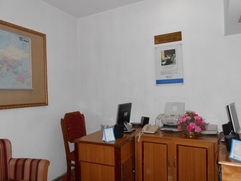The South Park Hotel Thiruvananthapuram Exterior photo