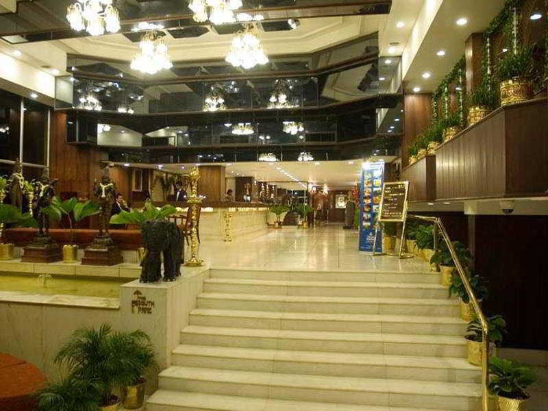 The South Park Hotel Thiruvananthapuram Exterior photo
