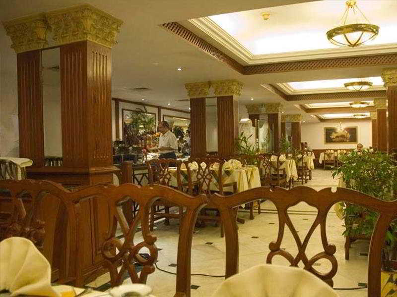 The South Park Hotel Thiruvananthapuram Exterior photo