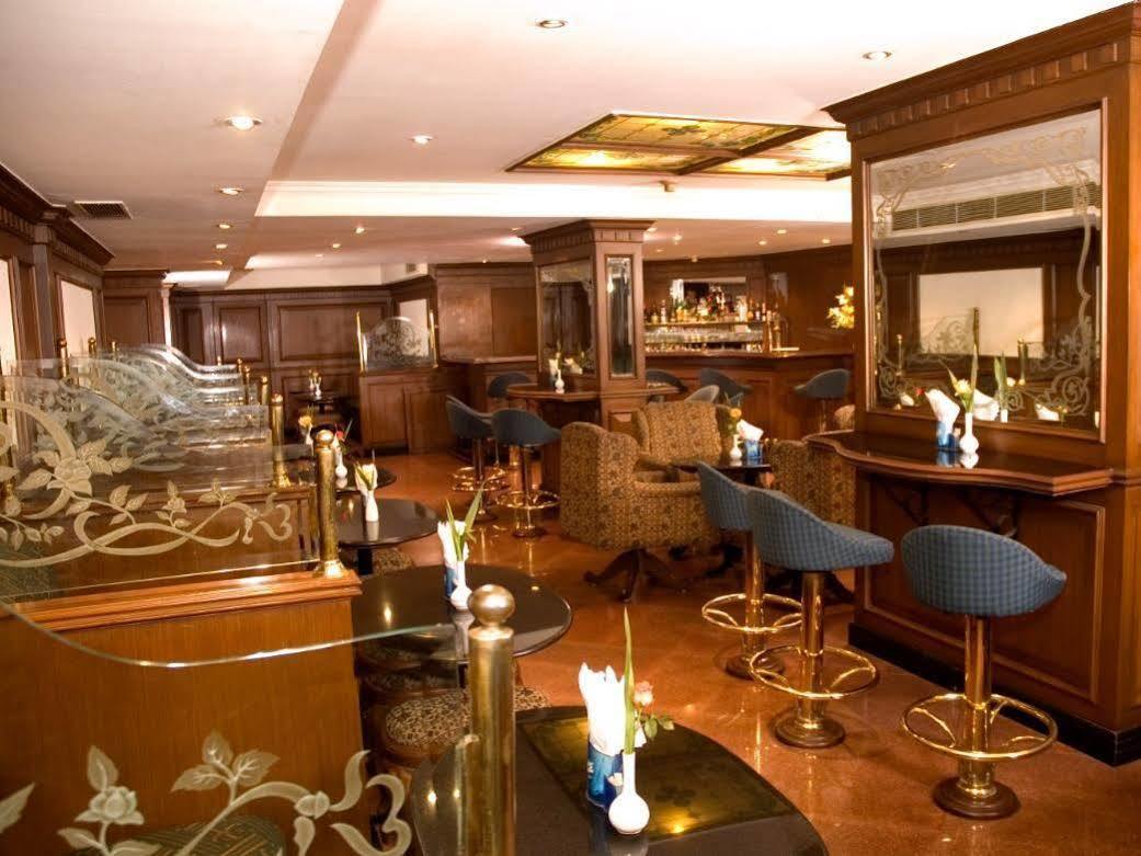 The South Park Hotel Thiruvananthapuram Exterior photo