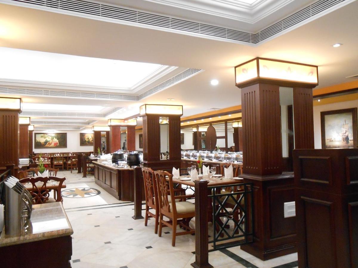 The South Park Hotel Thiruvananthapuram Exterior photo